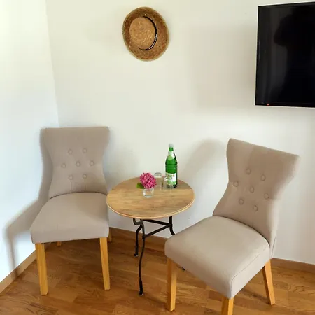 Weingut Erbes-henn * 오지그