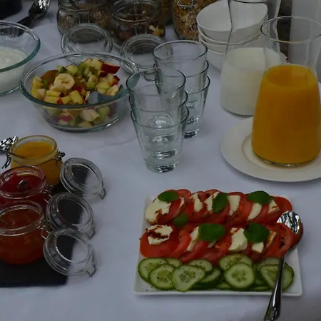 Konukevi Weingut Erbes-henn